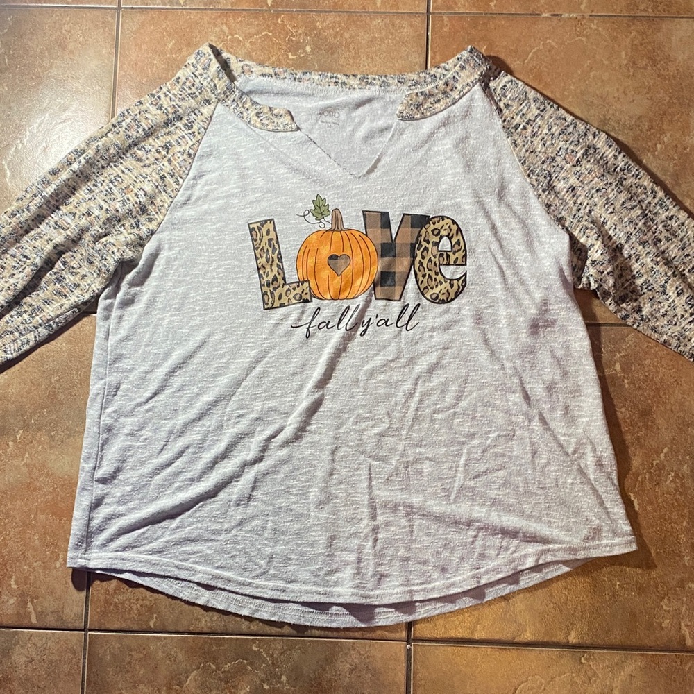 Cato Gray Graphic 3/4 Sleeve T-Shirt